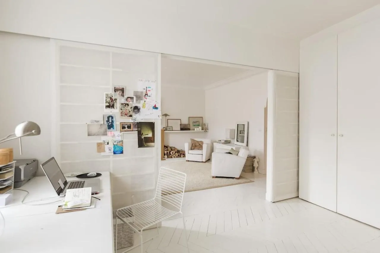 Appartement Spacious T2 Boulevard Beaumarchais Parijs